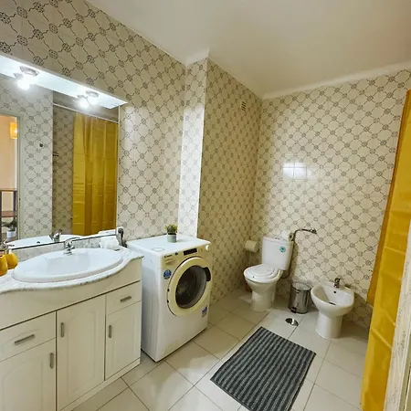 Quinta Nova - Silhueta Citadina Алвор